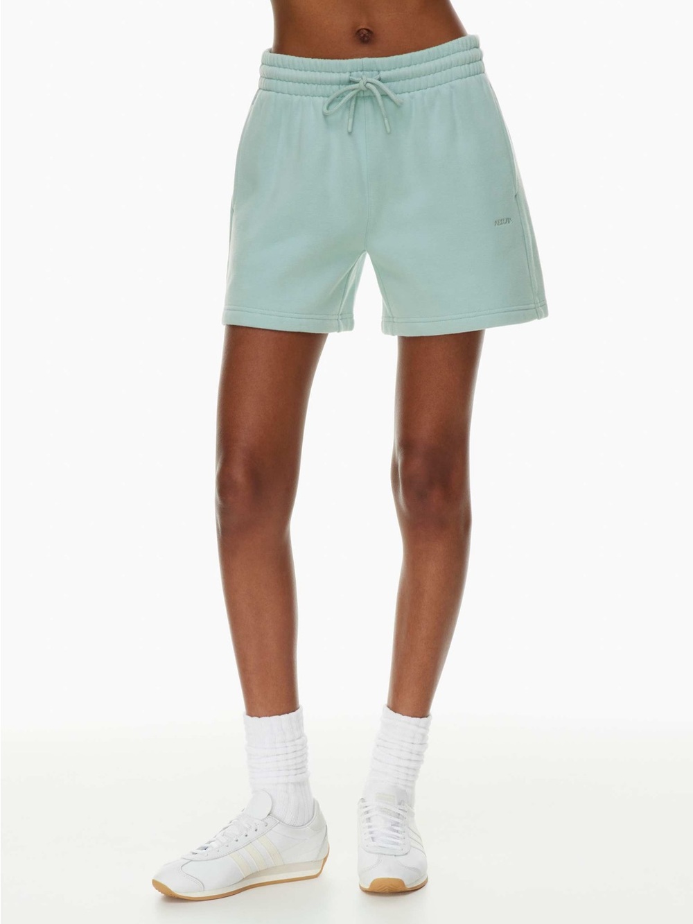 Aritzia Sweatfleece Cozy Fleece Boyfriend Mid-Thigh Sweatshorts in Aquamarine